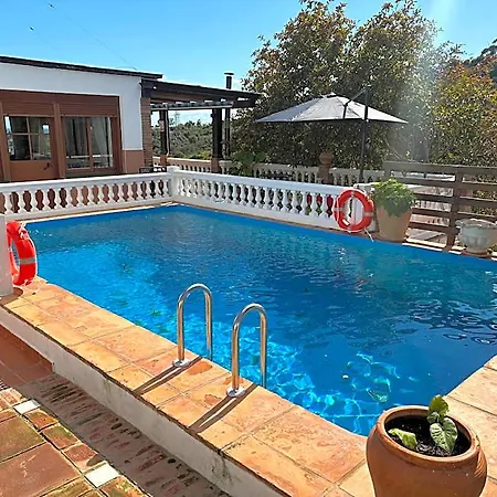Hotel Canadu 4*